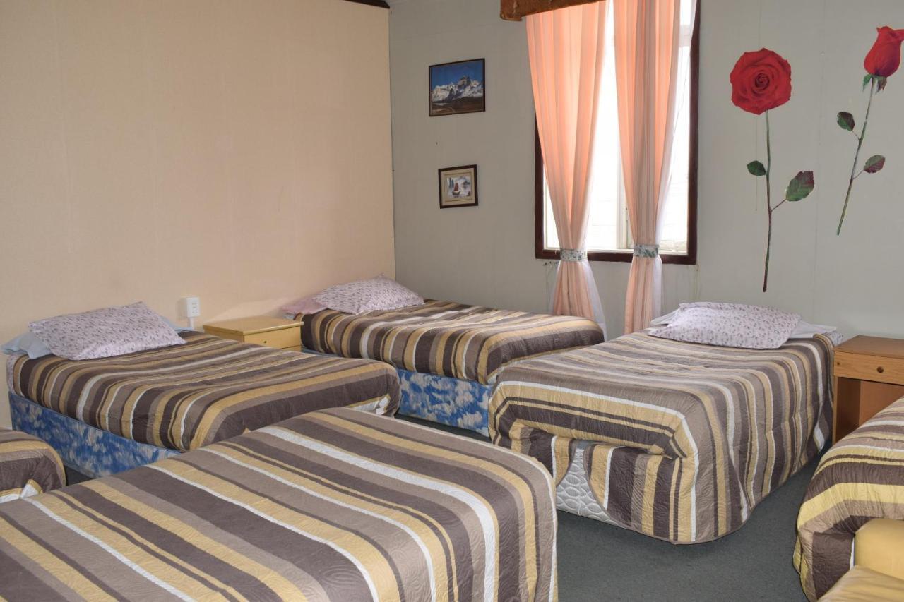 Hostal Torres Del Paine Punta Arenas Exterior photo