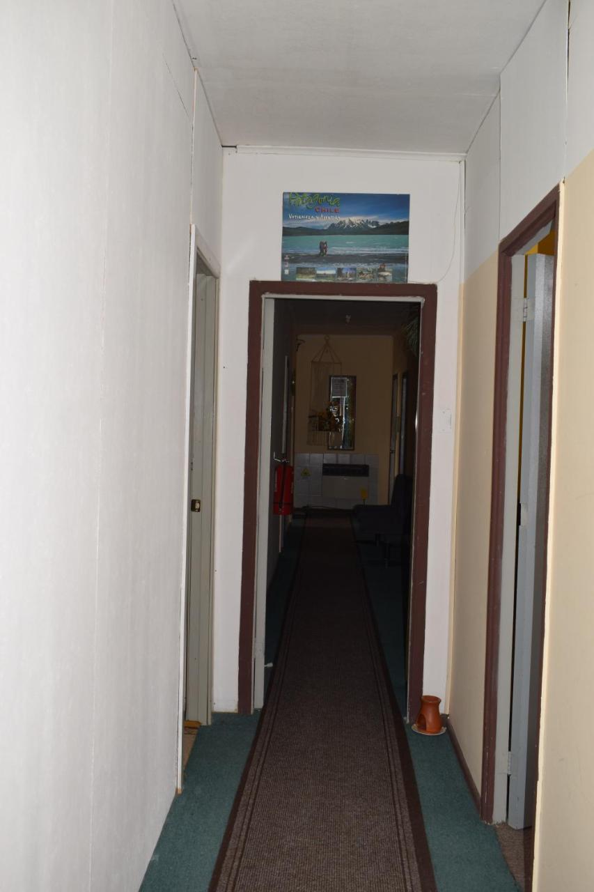Hostal Torres Del Paine Punta Arenas Exterior photo
